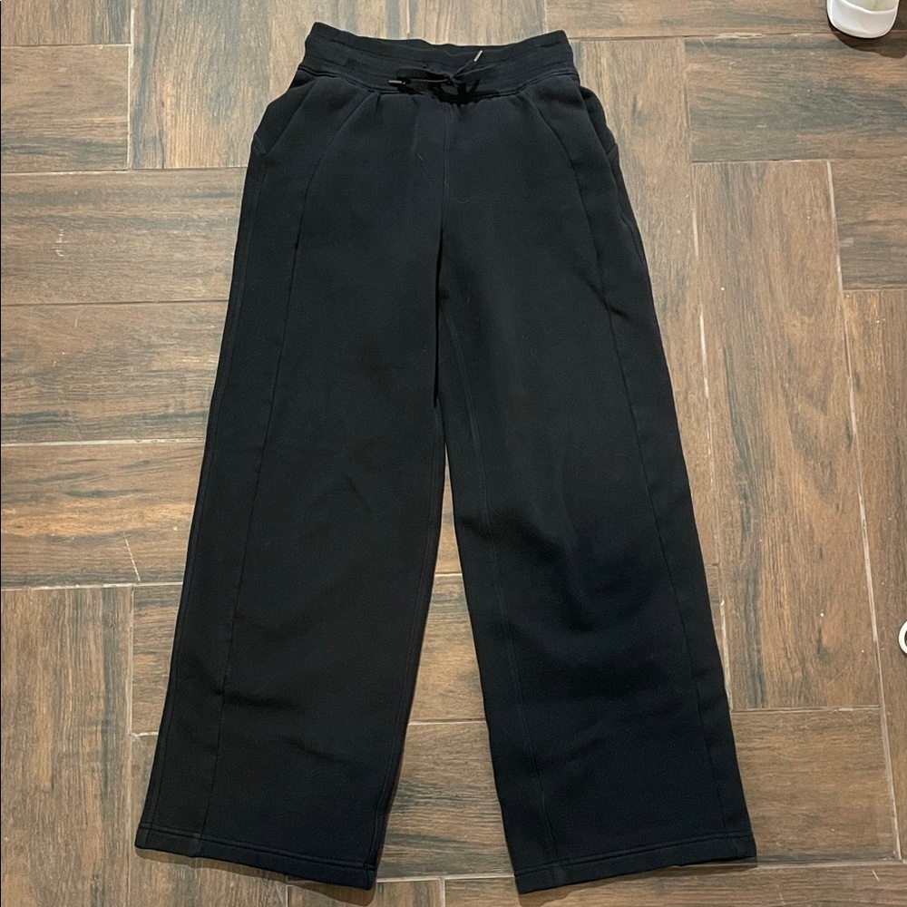 Lululemon Scuba Mid-Rise Wide-Leg Pant — Black xxxs